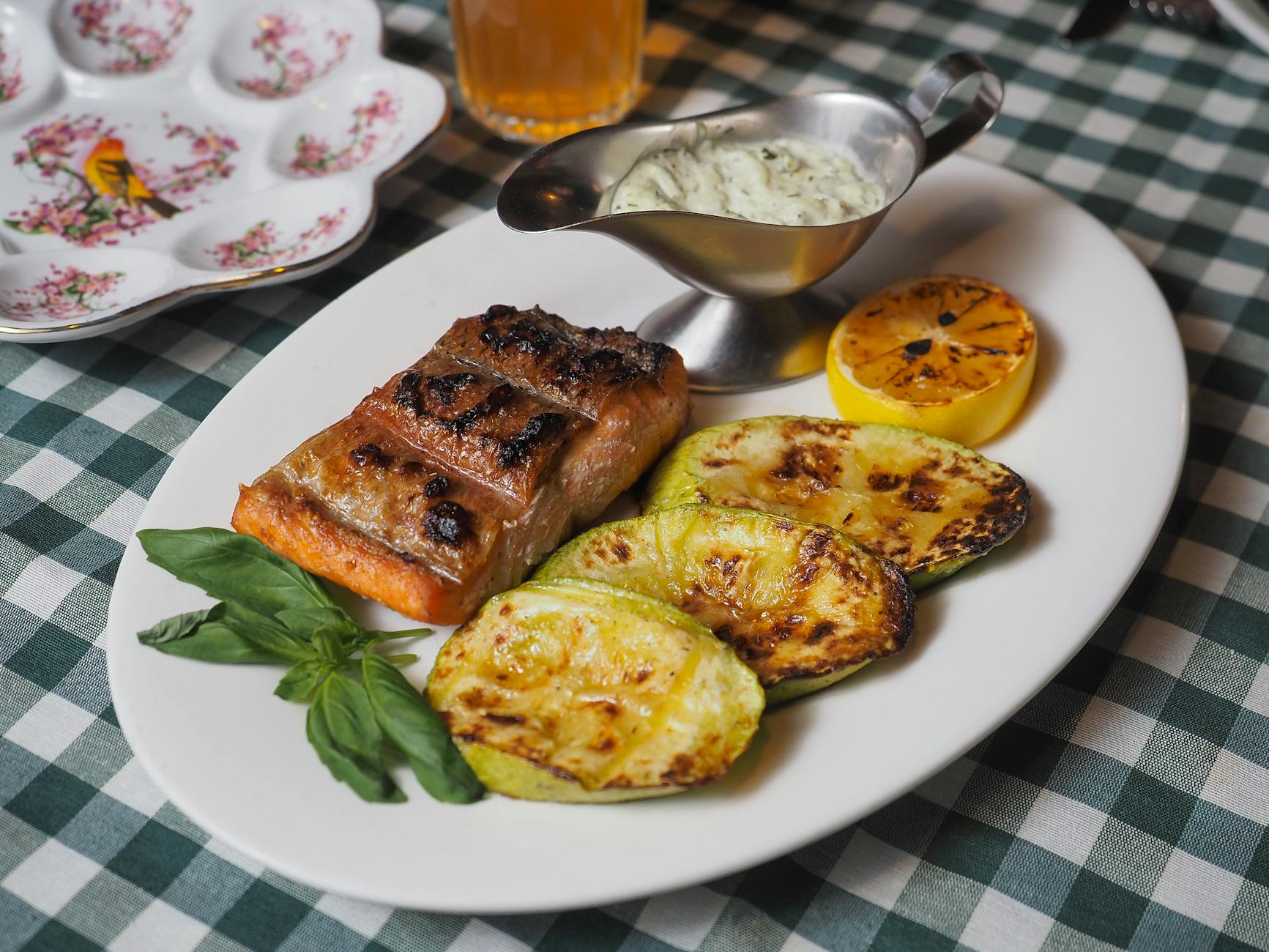 Perfect Grilled Salmon with Lemon Dill Sauce: Expert Cooking Guide